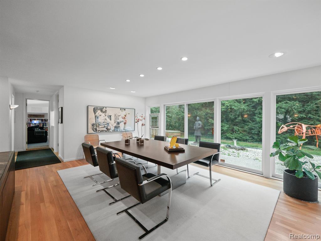 6383 WING LAKE Road, Bloomfield Hills, MI 48301 — Photo 9