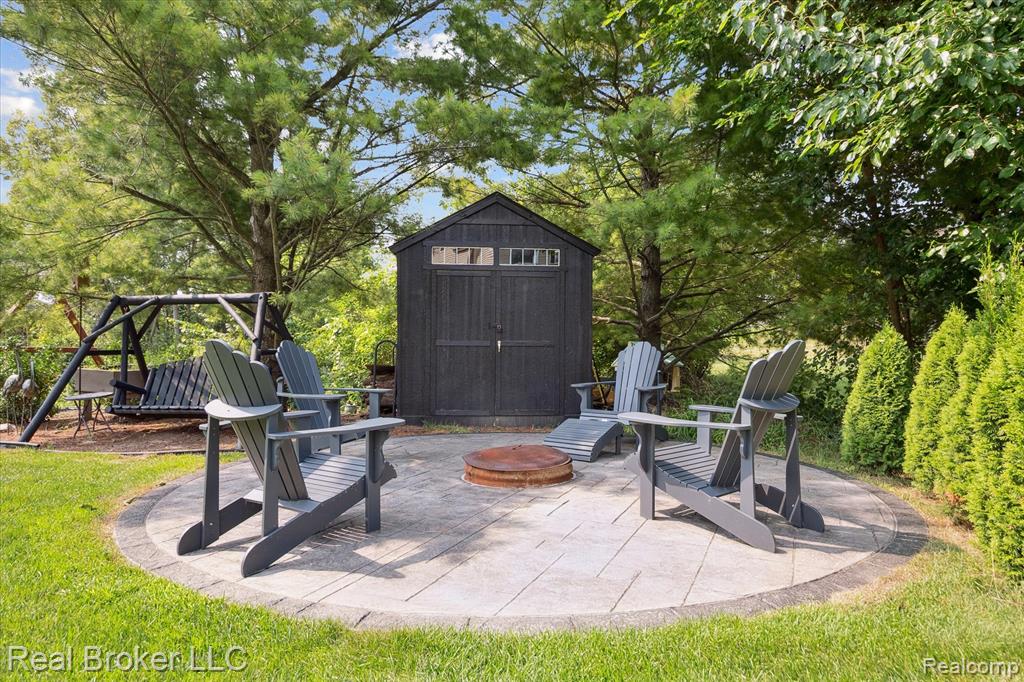 8567 Hummingbird, Commerce Twp, MI 48382 — Photo 56