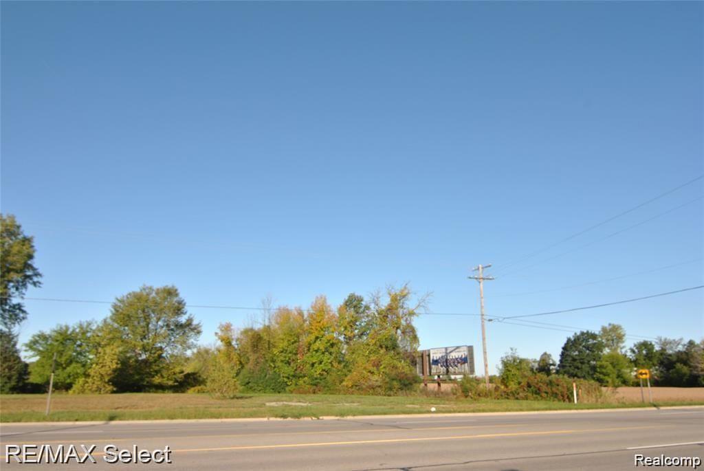 6483 BAY, Saginaw, MI 48604