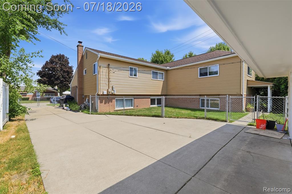 8825 Nebraska Street, Livonia, MI 48150 — Photo 42