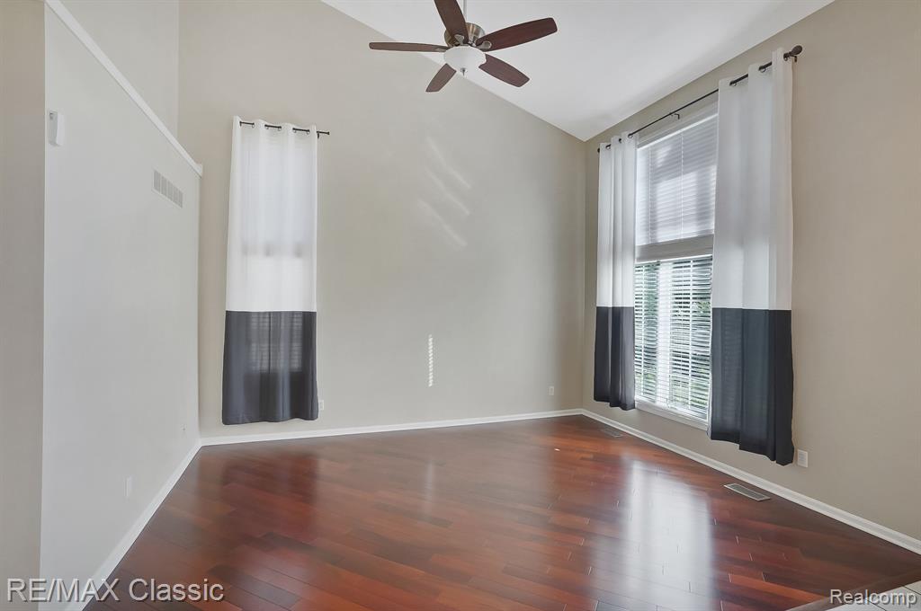 54446 ROYAL TROON Drive, South Lyon, MI 48178 — Photo 12