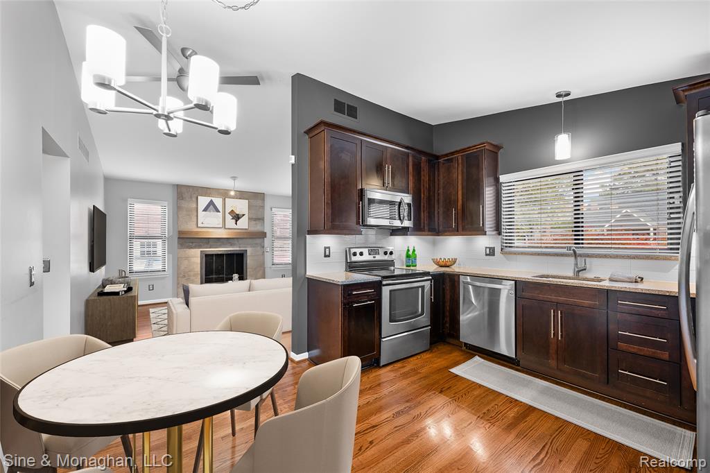 4419 Robinwood Avenue, Royal Oak, MI 48073 — Photo 13