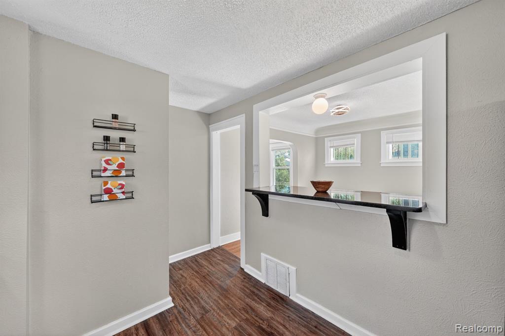 582 E Drayton Street, Ferndale, MI 48220 — Photo 18