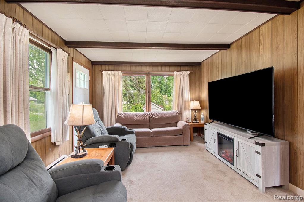6954 LAKEVIEW Drive, Hubbard Lake, MI 49747 — Photo 8
