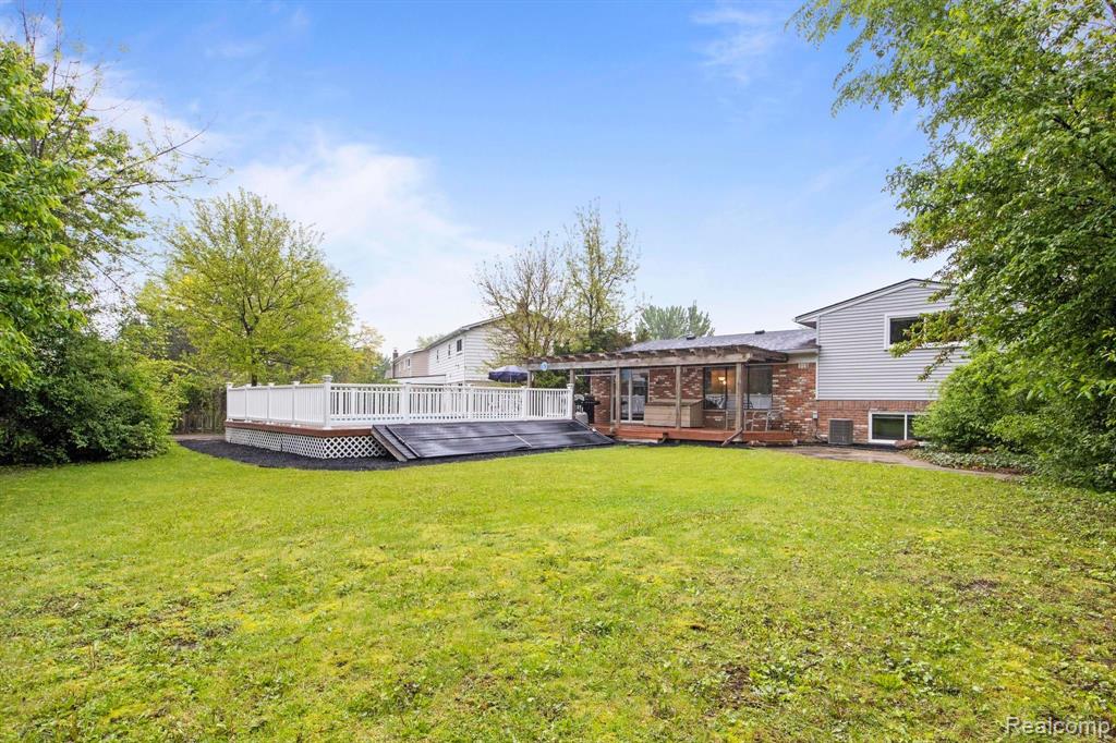 5645 WEDGEWOOD Road, Canton, MI 48187 — Photo 36