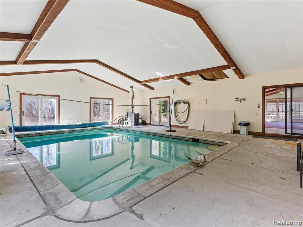 6400 Bridle Lane, Highland, MI 48356 — Photo 21