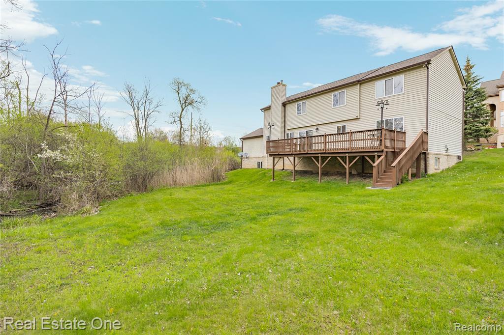 7295 W Maple Road, West Bloomfield, MI — Photo 29