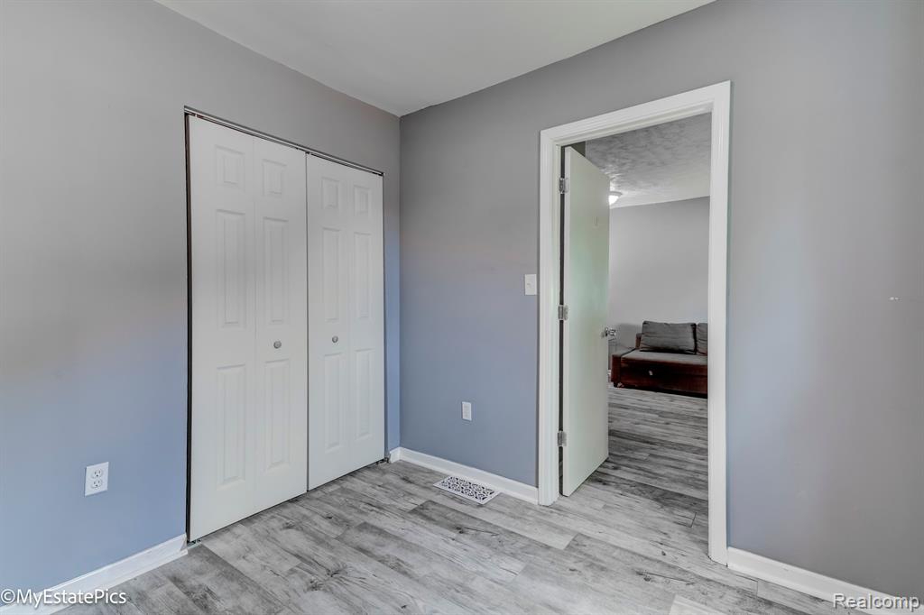 925 MADISON Street, Ypsilanti, MI 48197 — Photo 9