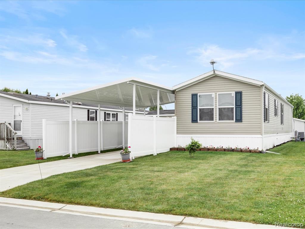 265 Westbrook Court, Port Huron, MI 48060 — Photo 2
