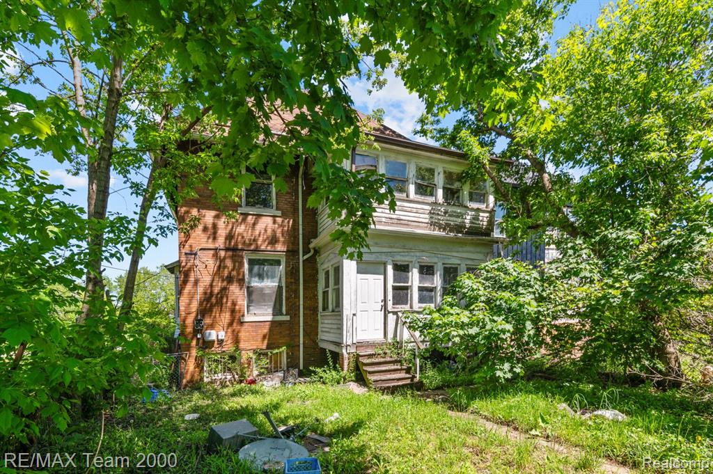 2187 HARDING Street, Detroit, MI 48214 — Photo 34