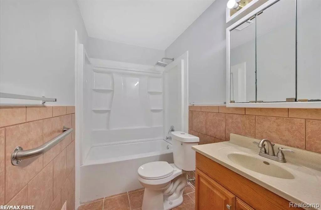 19331 Meier Street, Roseville, MI 48066 — Photo 12