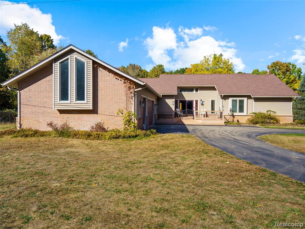 7286 Pine Knob Road, Clarkston, MI 48348 — Photo 71
