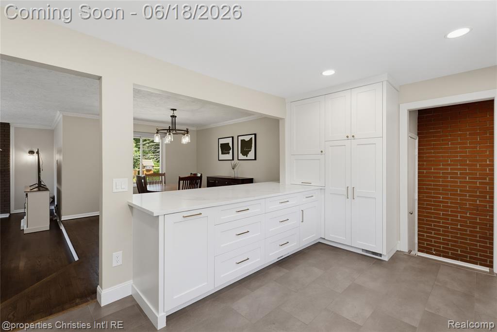 30130 Marimoor Street, Beverly Hills, MI 48025 — Photo 13