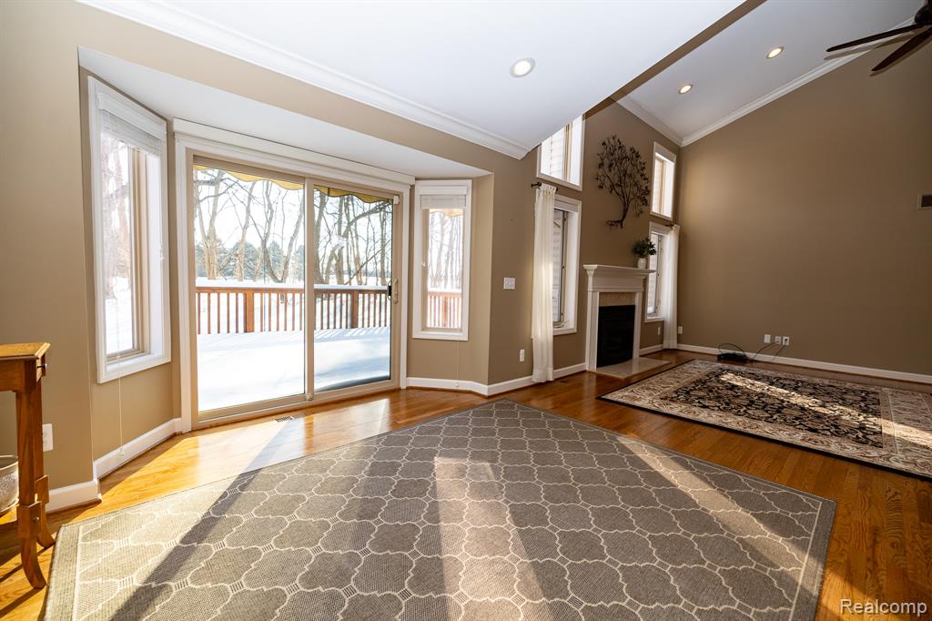 6056 Lochmore Drive, 49, Commerce Twp, MI 48382 — Photo 7