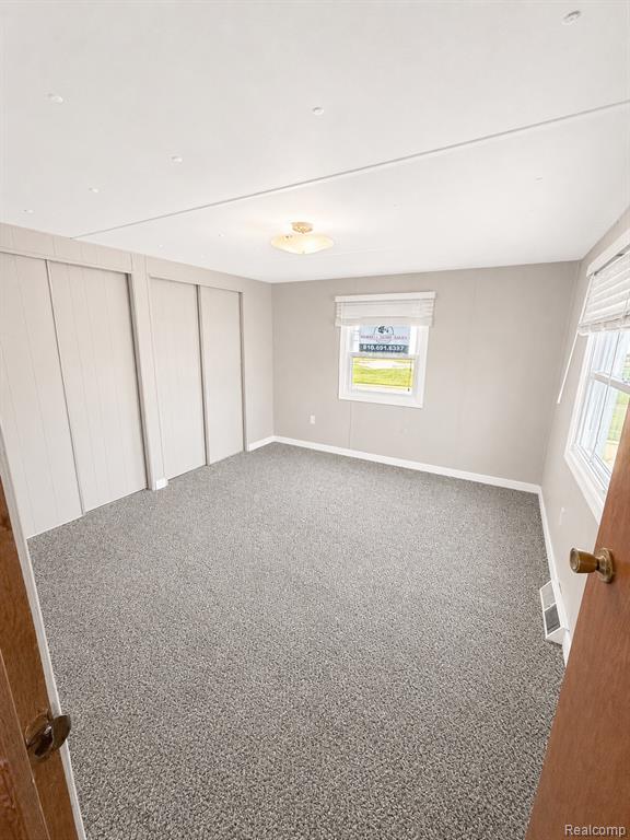 107 Foxpointe Ct, Swartz Creek, MI 48473 — Photo 7