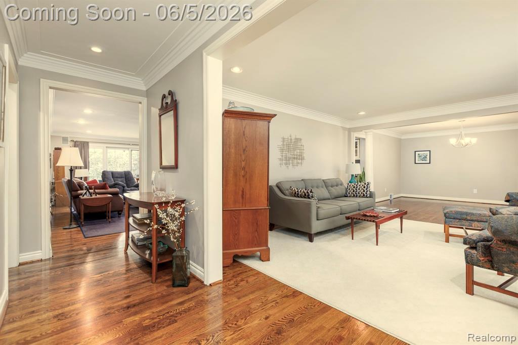 19141 Warwick Street, Franklin, MI 48025 — Photo 8