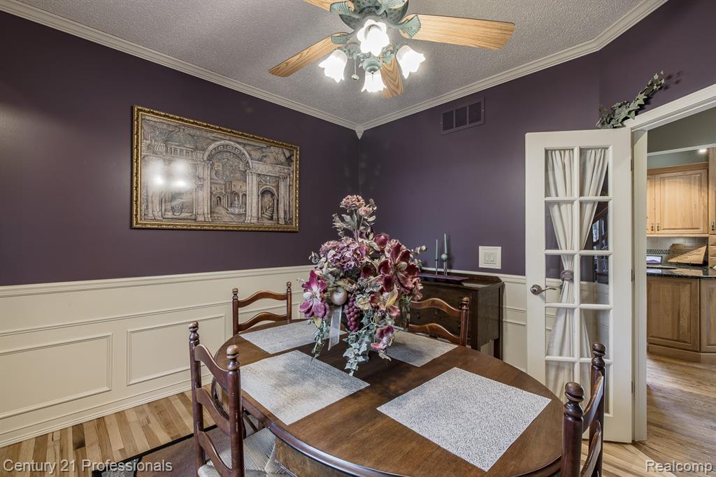 5492 E Alyssa Court, White Lake, MI 48383 — Photo 32