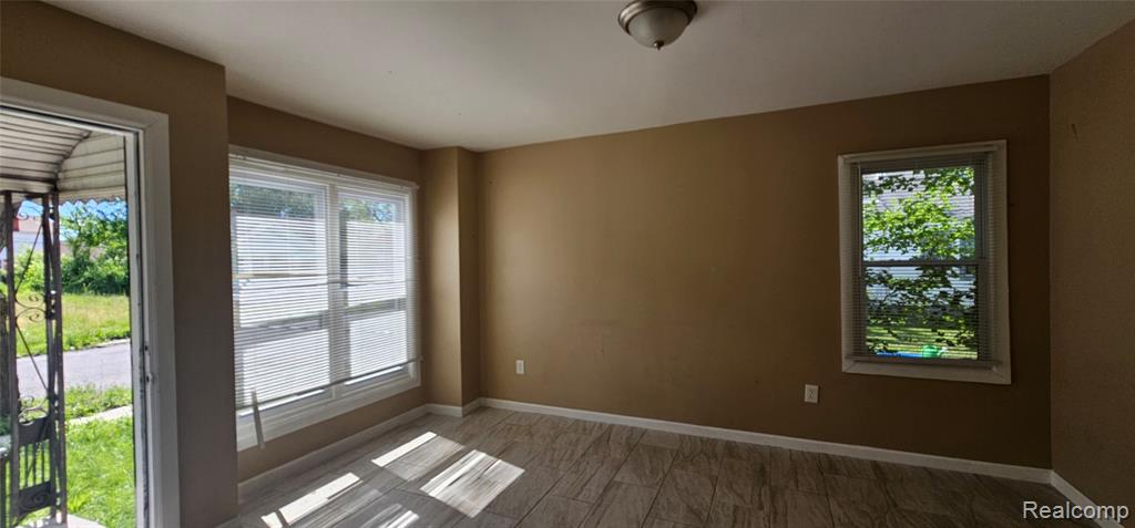 8095 Roselawn Street, Detroit, MI 48204 — Photo 3