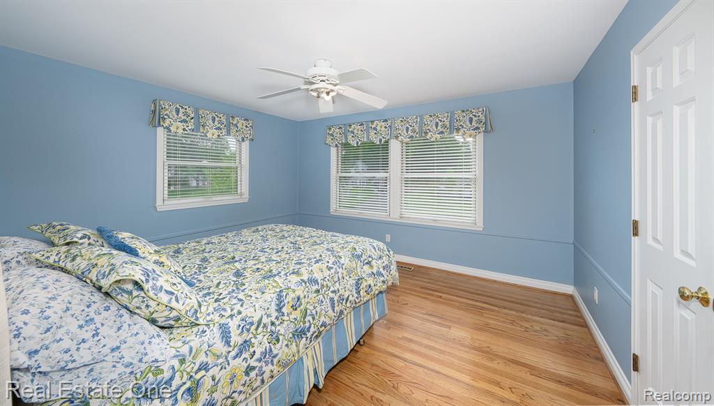 563 MILLSTONE Drive, Rochester Hills, MI 48309 — Photo 25