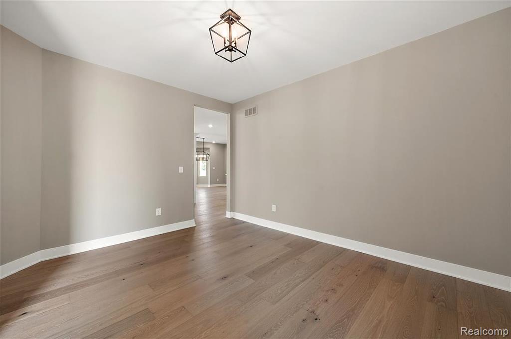 50622 TIMBERSTONE Drive, Macomb, MI 48042 — Photo 34