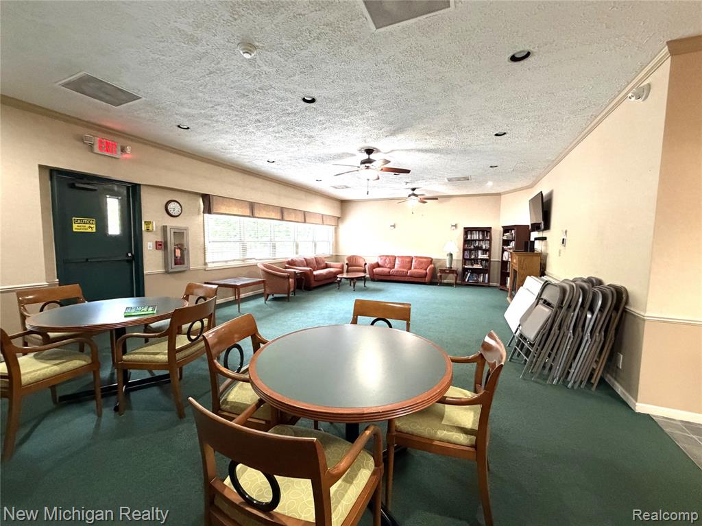 43000 12 Oaks Crescent Drive, 2033, Novi, MI 48377 — Photo 30