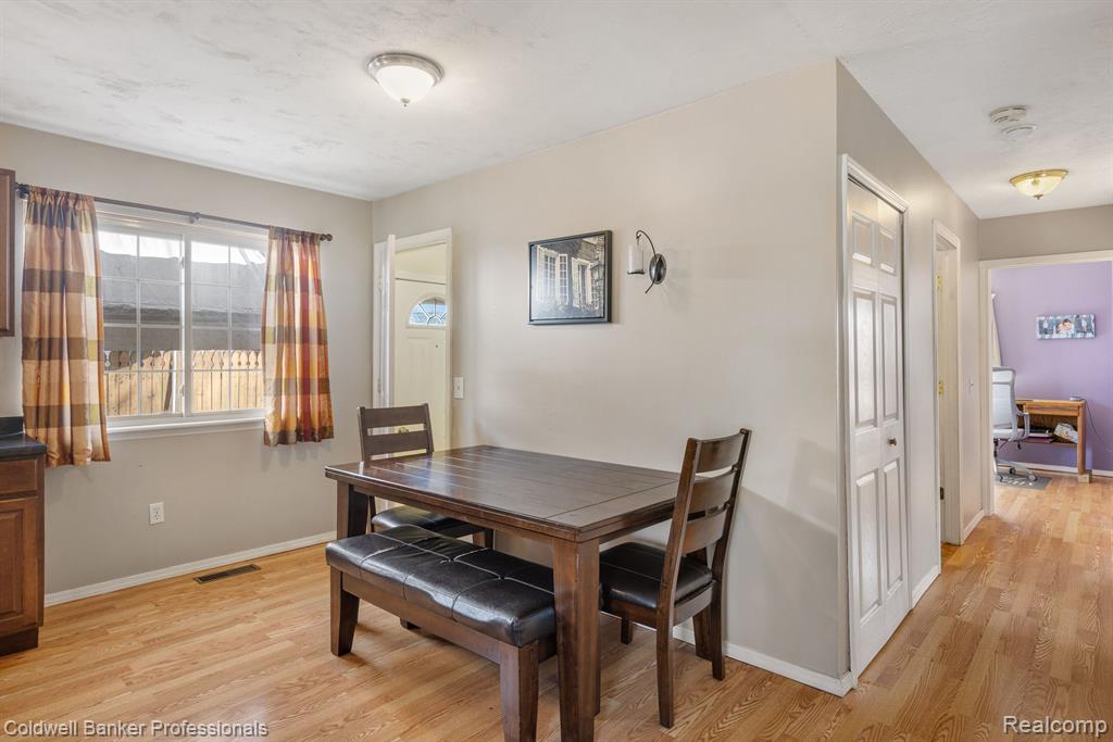 921 MACE Avenue, Madison Heights, MI 48071 — Photo 10