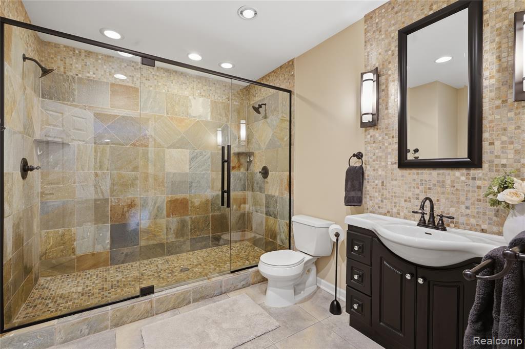 4832 Eagle Springs Court, Clarkston, MI 48348 — Photo 50