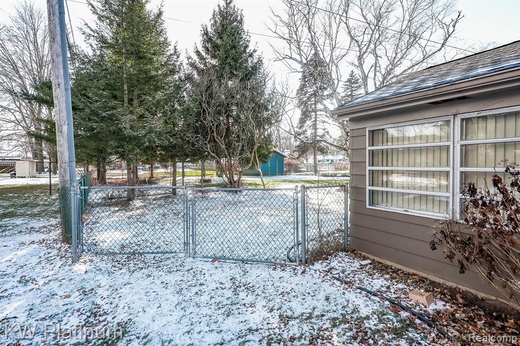 541 Cloverlawn Street, East China, MI — Photo 27