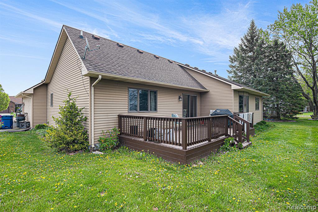5361 LIN HILL Drive, Swartz Creek, MI 48473 — Photo 18