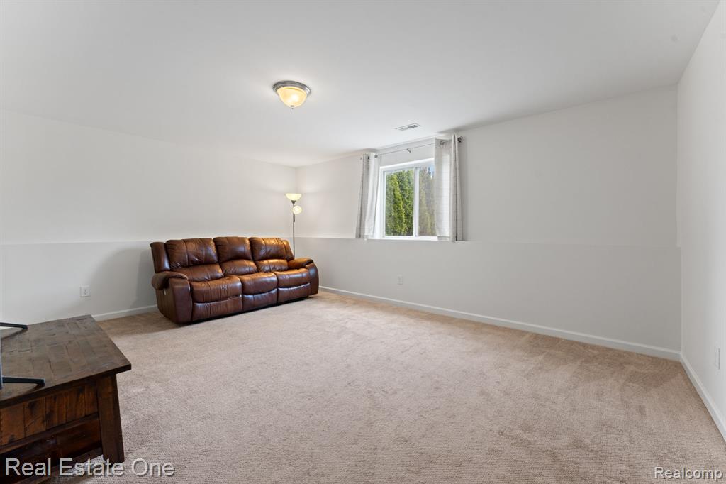 3513 Amber Oaks Drive, Howell, MI 48855 — Photo 26