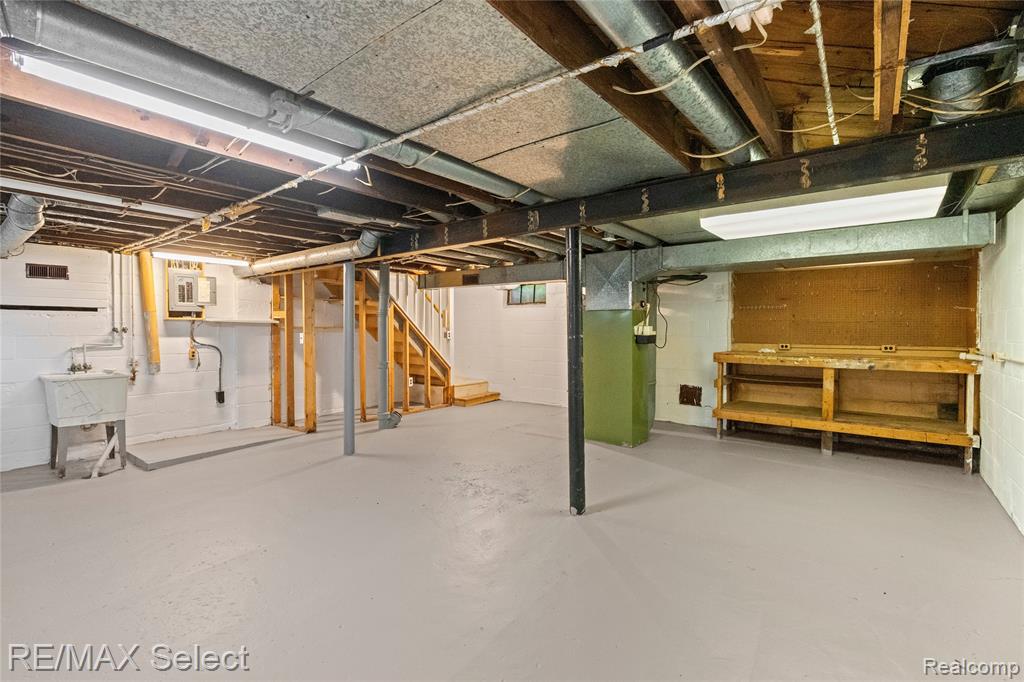 619 Frank Street, Flint, MI 48504 — Photo 35