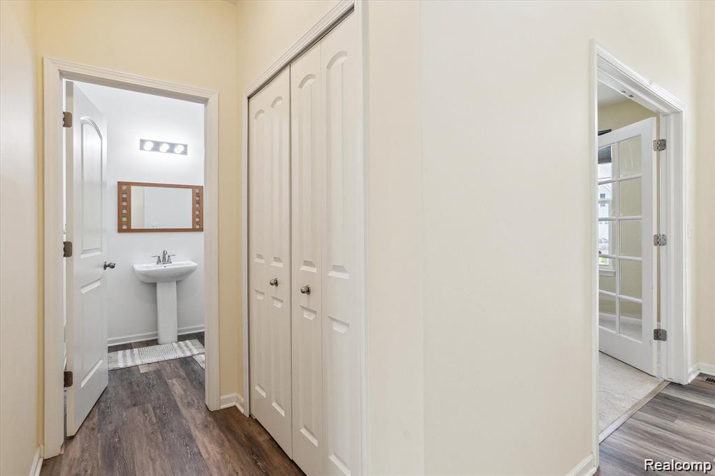 579 Fletcher Street, Wixom, MI — Photo 11