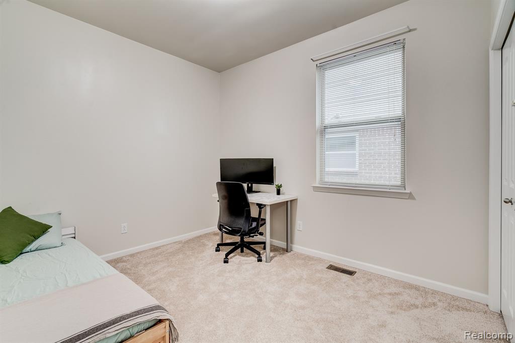 2247 PALMETTO, Commerce Twp, MI 48382 — Photo 27
