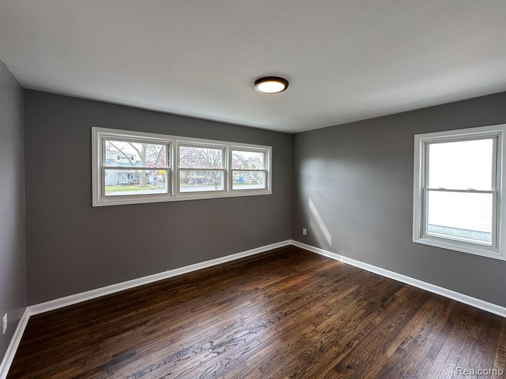 859 ROBINWOOD Drive, Troy, MI 48083 — Photo 5