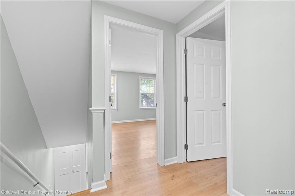 6232 Beechfield Drive, Lansing, MI 48911 — Photo 13