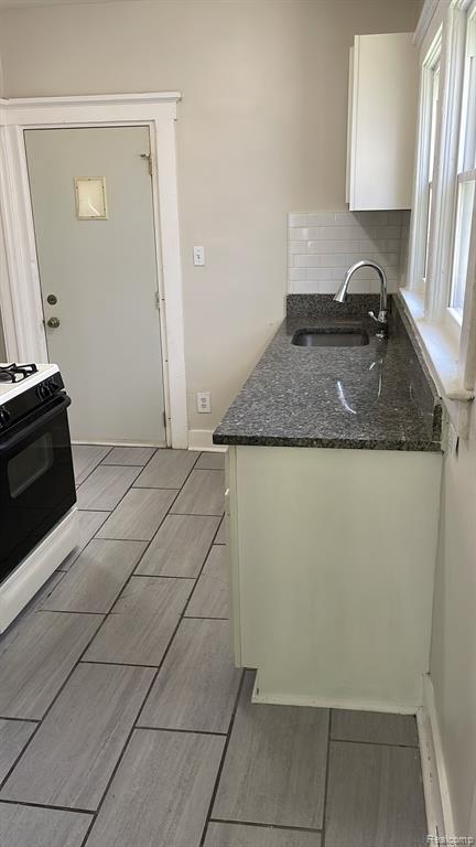 7633 Woodrow Wilson Street, Detroit, MI 48206 — Photo 17