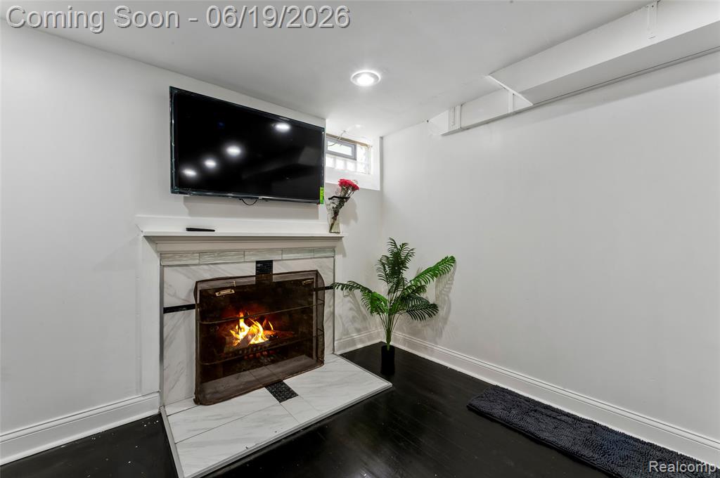 16216 Burgess, Detroit, MI 48219 — Photo 49