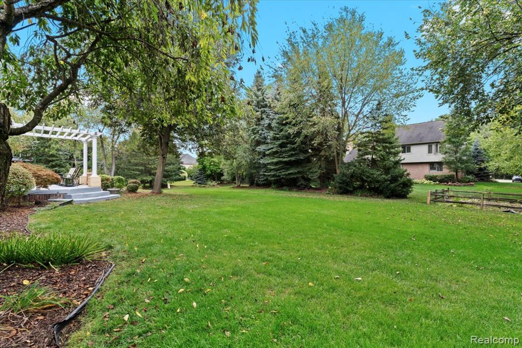 48075 Andover Drive, Novi, MI — Photo 49