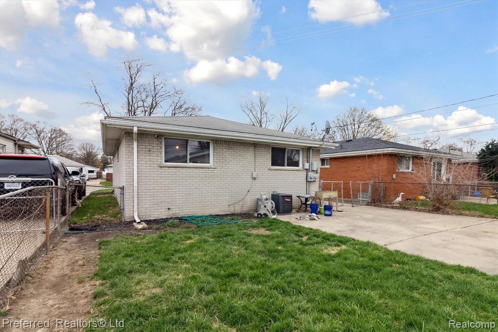 4154 CAMPBELL Street, Dearborn Heights, MI 48125 — Photo 23