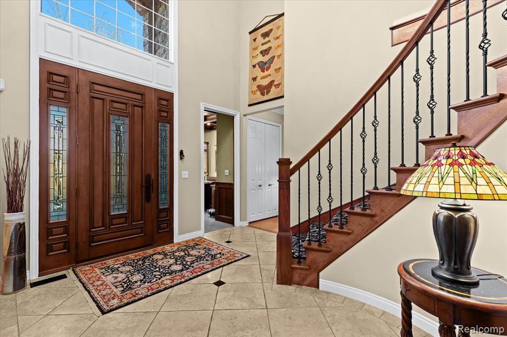 9018 CASCADE Drive, South Lyon, MI 48178 — Photo 4