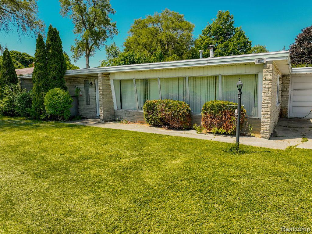 1208 S LAPEER Road, Lapeer, MI 48446 — Photo 12
