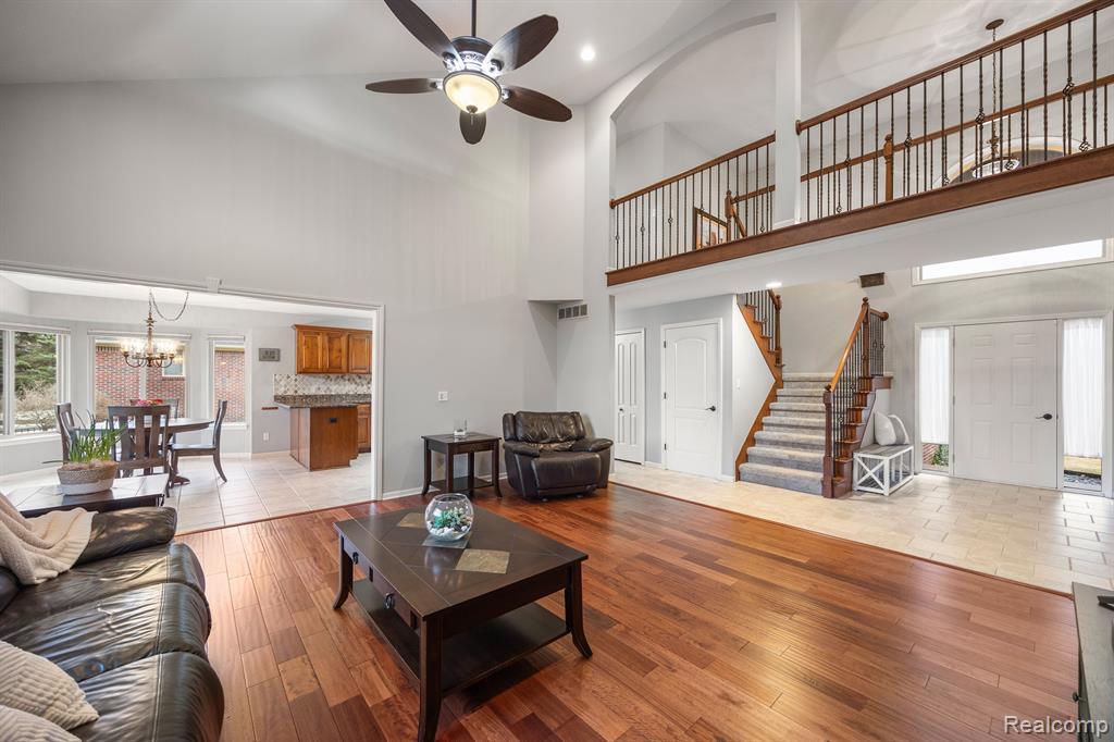 54652 White Spruce Lane, Shelby Twp, MI 48315 — Photo 11