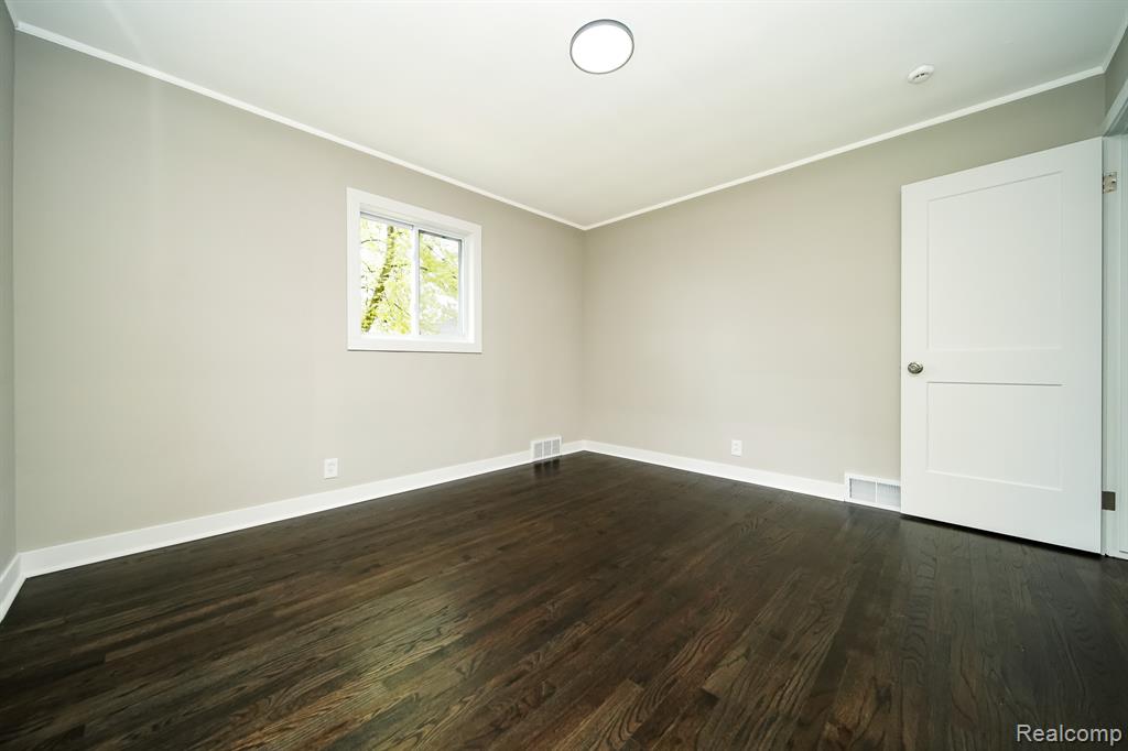 17330 Ego Avenue, Eastpointe, MI 48021 — Photo 39