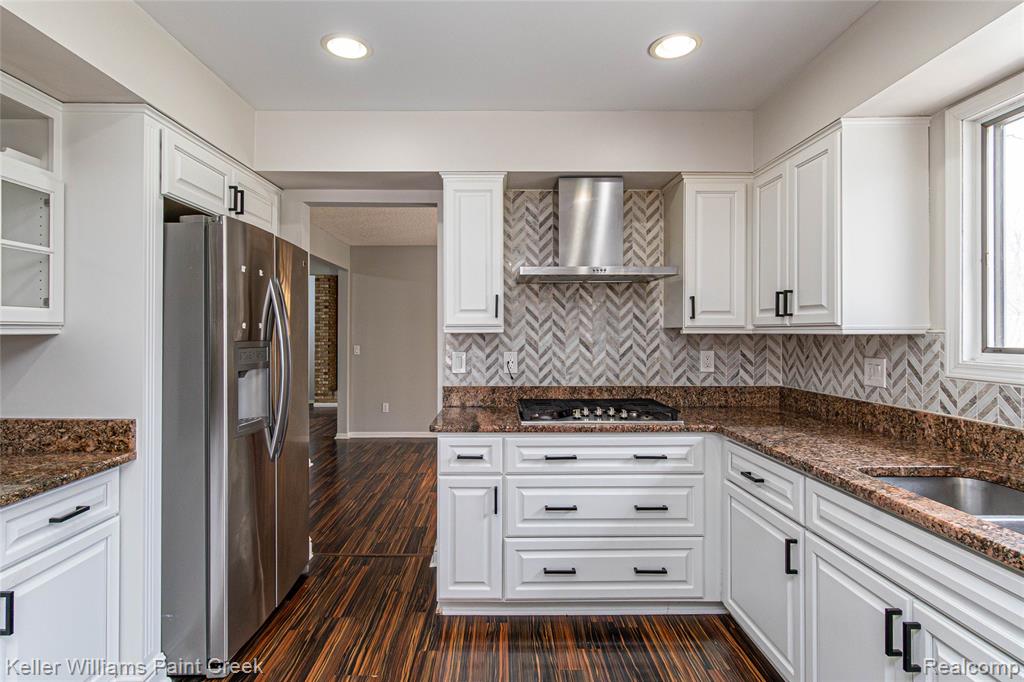 5700 Point Of The Woods Drive, West Bloomfield, MI 48324 — Photo 31