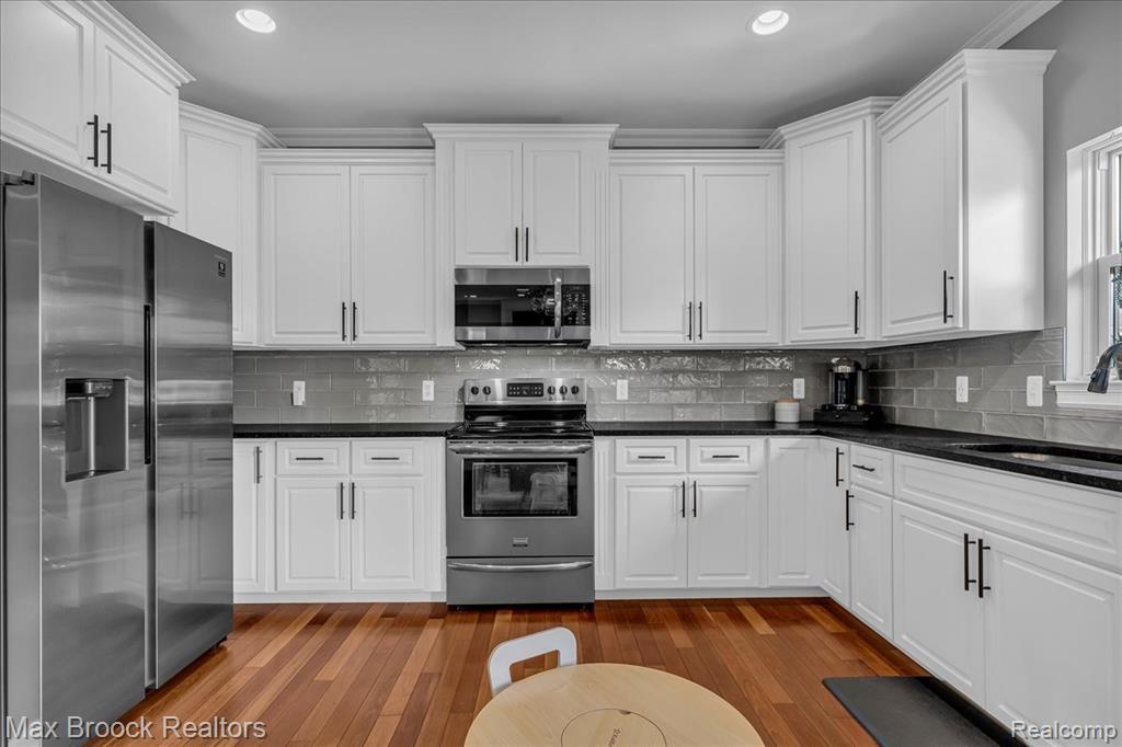 706 Chambers Street, Royal Oak, MI 48067 — Photo 9