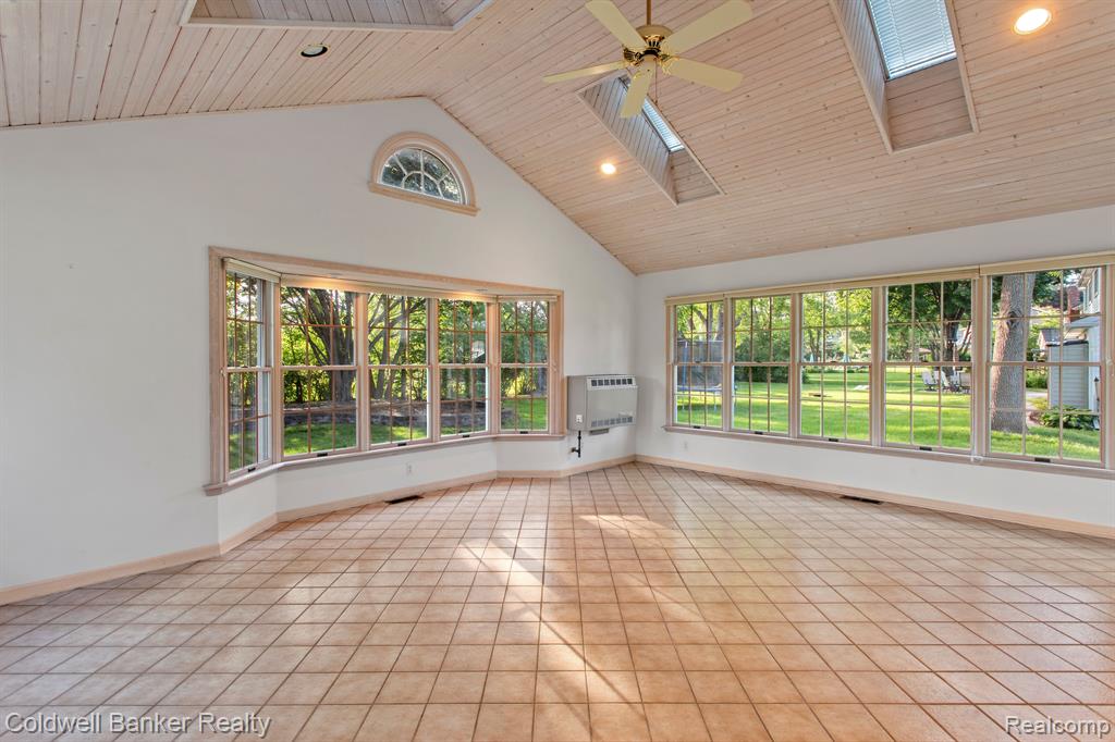 16235 WINCHESTER Drive, Northville, MI 48168 — Photo 28