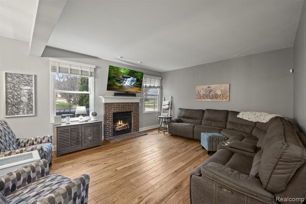 6135 Strawberry Circle, Commerce Twp, MI 48382 — Photo 5
