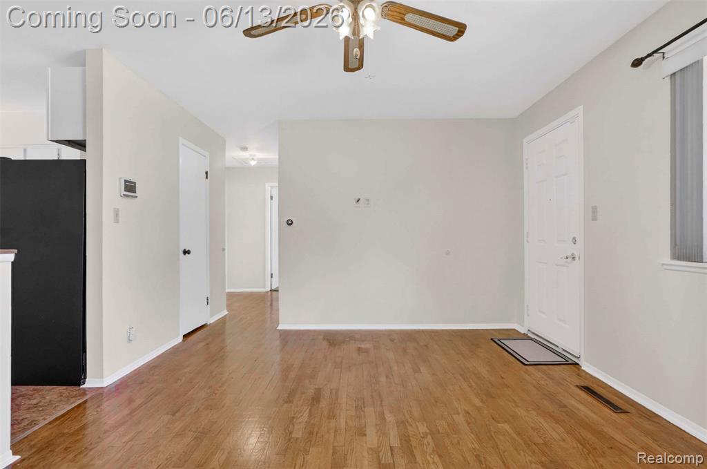 4141 Bristolwood Drive, Flint, MI 48507 — Photo 14