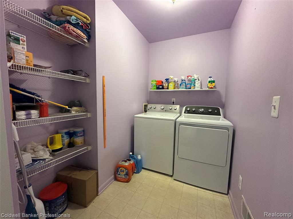 60 Old Carriage Lane, Lapeer, MI 48446 — Photo 9