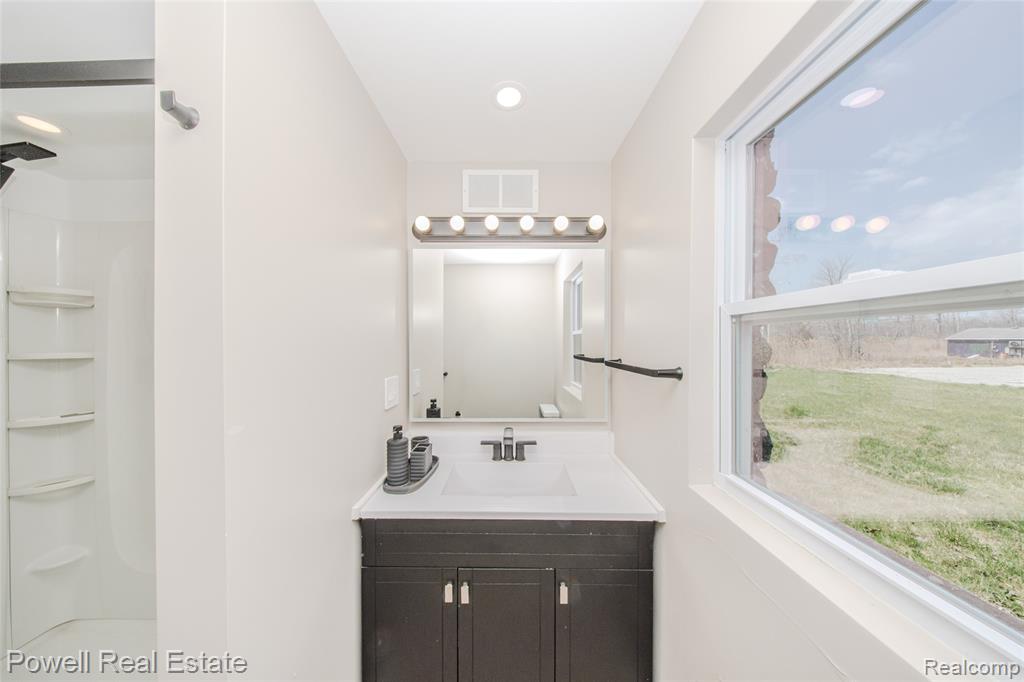 4118 Griswold Road, Port Huron, MI 48060 — Photo 29